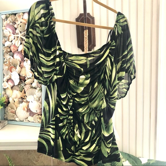 Palm Leaf Gathered Off Shoulder Top Plus 3X - Picture 1 of 8